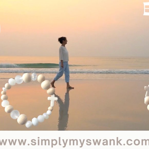 “Stay on Straight and Narrow" Simply Swank Essential Oil Diffuser Bracelet NWT - Picture 7 of 14